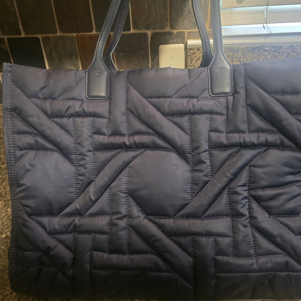 Tory Burch Quilted Logo Tote in Navy Blue - Picture 5 of 5